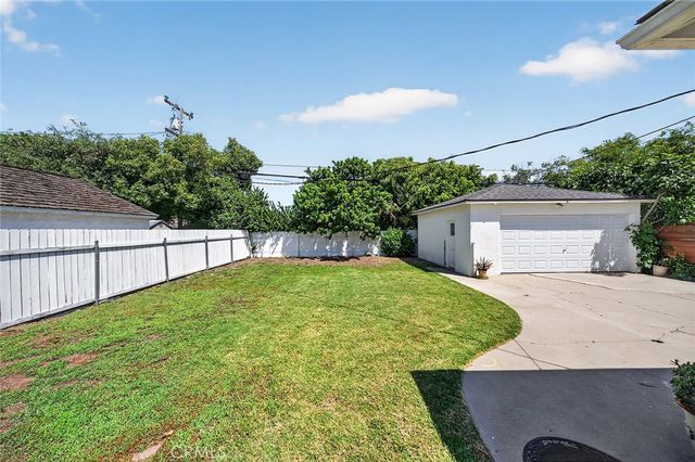 3924 Cerritos, Long Beach, CA 90807