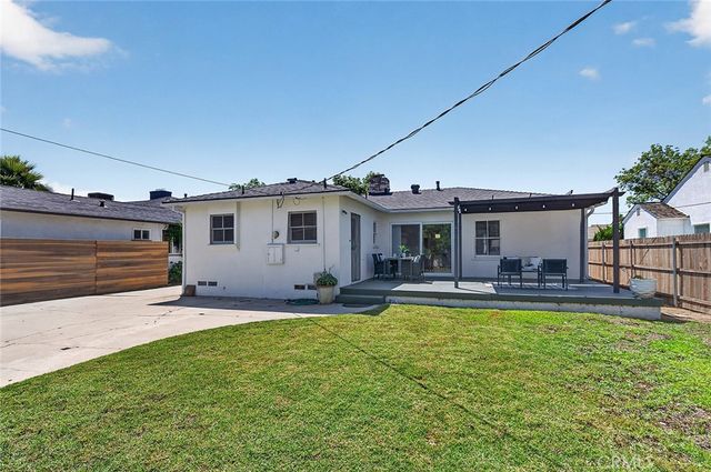 3924 Cerritos, Long Beach, CA 90807