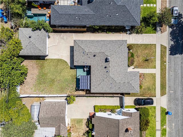 3924 Cerritos, Long Beach, CA 90807