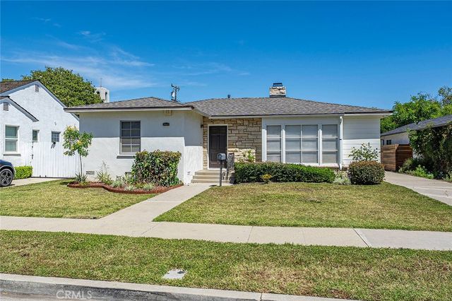 3924 Cerritos, Long Beach, CA 90807
