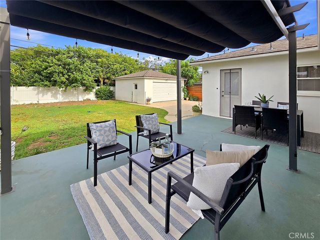3924 Cerritos, Long Beach, CA 90807