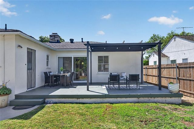 3924 Cerritos, Long Beach, CA 90807