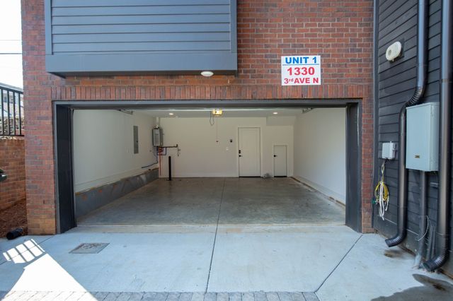 1330 3rd Ave, N, Nashville, TN 37208