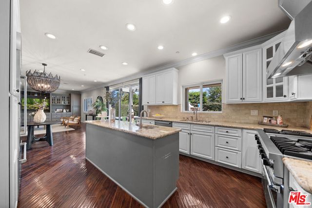 3251 Quail Run Road, Los Alamitos, CA 90720