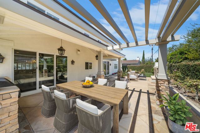 3251 Quail Run Road, Los Alamitos, CA 90720