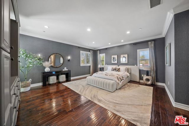 3251 Quail Run Road, Los Alamitos, CA 90720