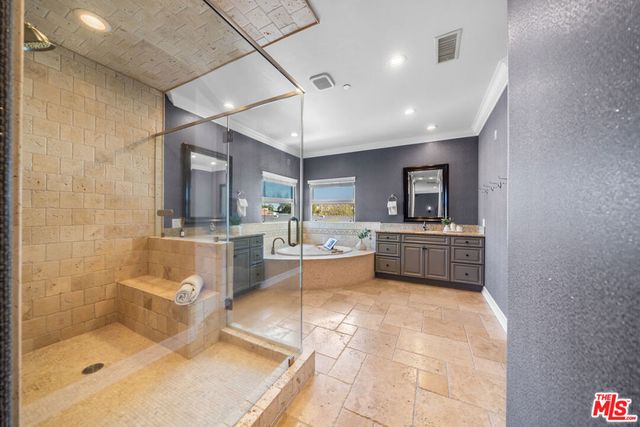 3251 Quail Run Road, Los Alamitos, CA 90720