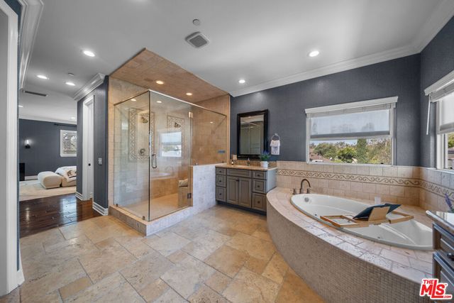 3251 Quail Run Road, Los Alamitos, CA 90720