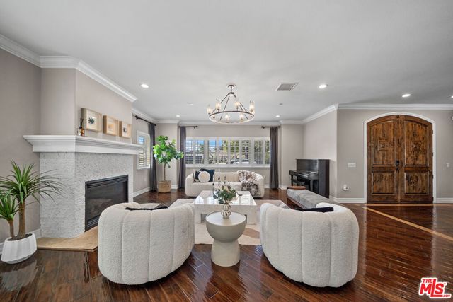 3251 Quail Run Road, Los Alamitos, CA 90720