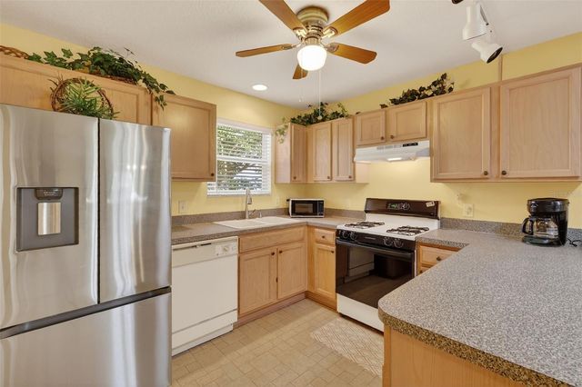 17369 SE 75TH COACHMAN COURT, The Villages, FL 32162