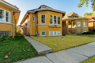 1914 Clinton Avenue, Berwyn, IL 60402