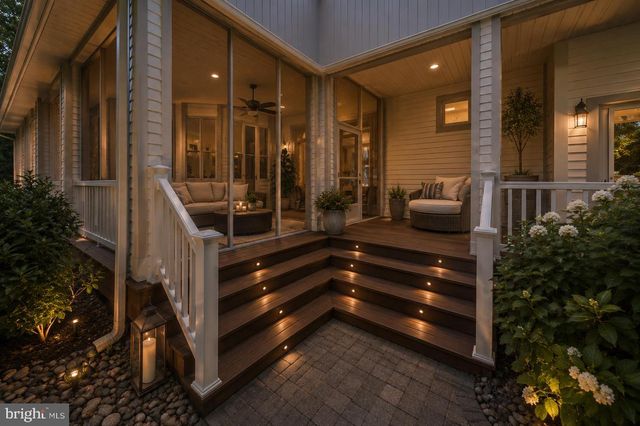 11 HOLLY KNOLL DR, Cape May Court House, NJ 08210