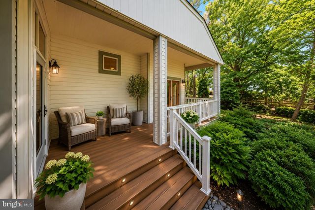 11 HOLLY KNOLL DR, Cape May Court House, NJ 08210