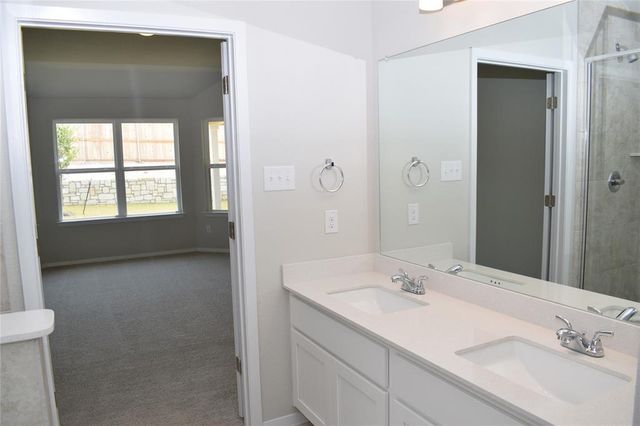 208 Shugart ST, San Marcos, TX 78666