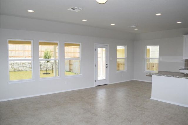 208 Shugart ST, San Marcos, TX 78666