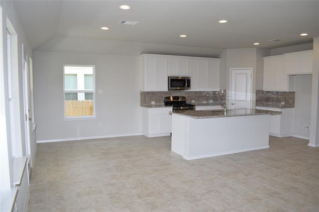 208 Shugart ST, San Marcos, TX 78666