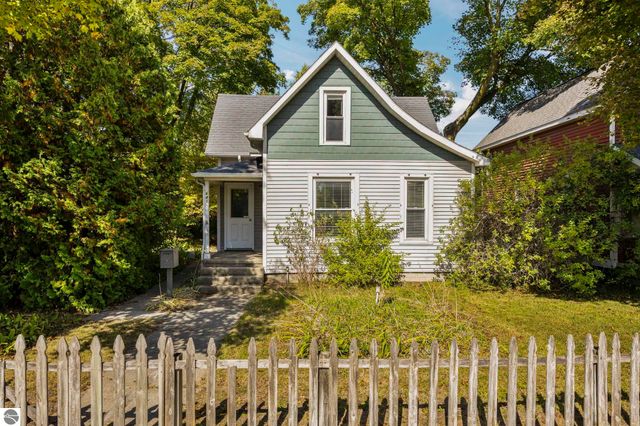 637,639,641 E Eighth Street, Traverse City, MI 49686