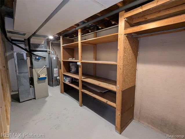 3310 Creek Drive, Ann Arbor, MI 48108