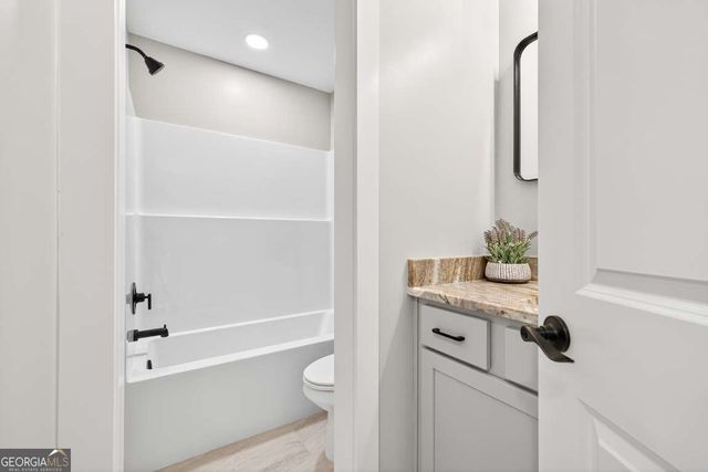 5139 West Drive NE, Covington, GA 30014