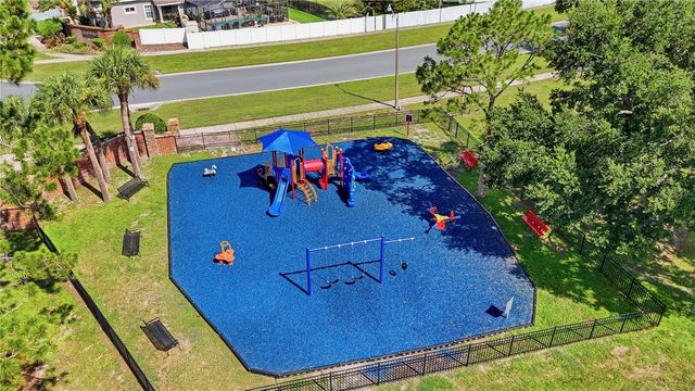2724 EMERSON LANE, Kissimmee, FL 34743