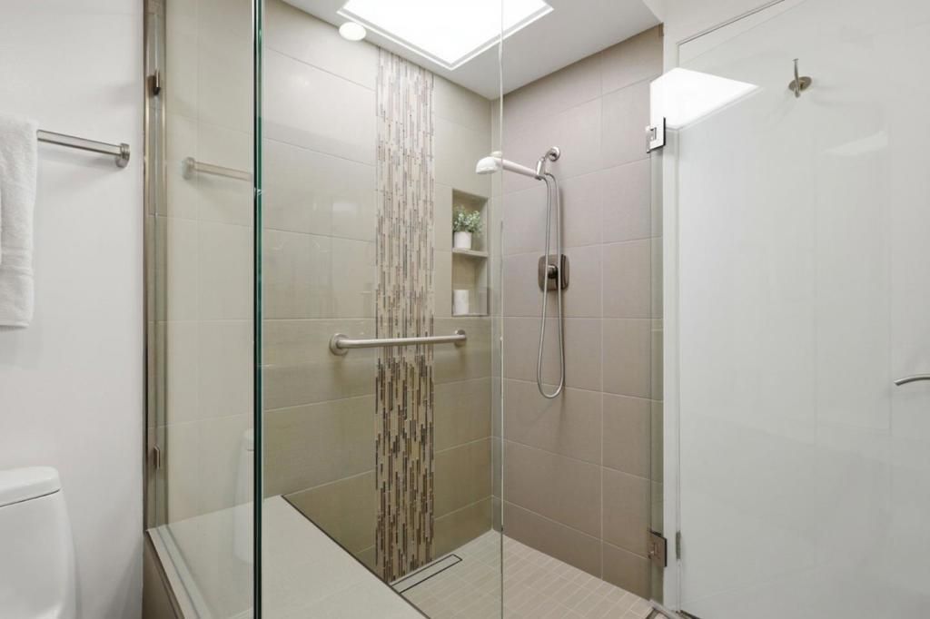 Image 25 of property listing at 17 Rinconada Circle, Belmont, CA 94002