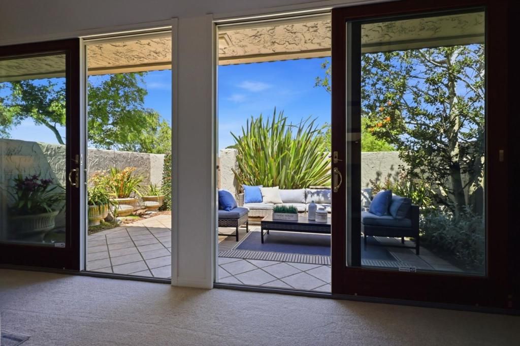 Image 29 of property listing at 17 Rinconada Circle, Belmont, CA 94002