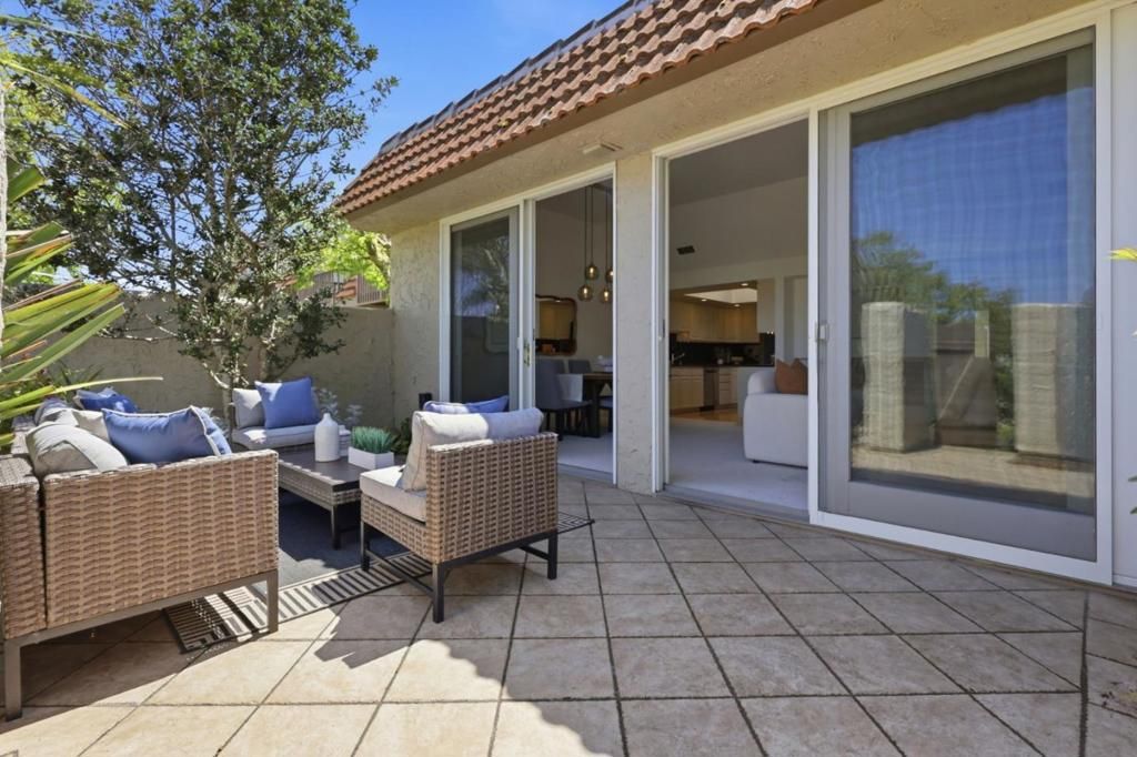 Image 32 of property listing at 17 Rinconada Circle, Belmont, CA 94002