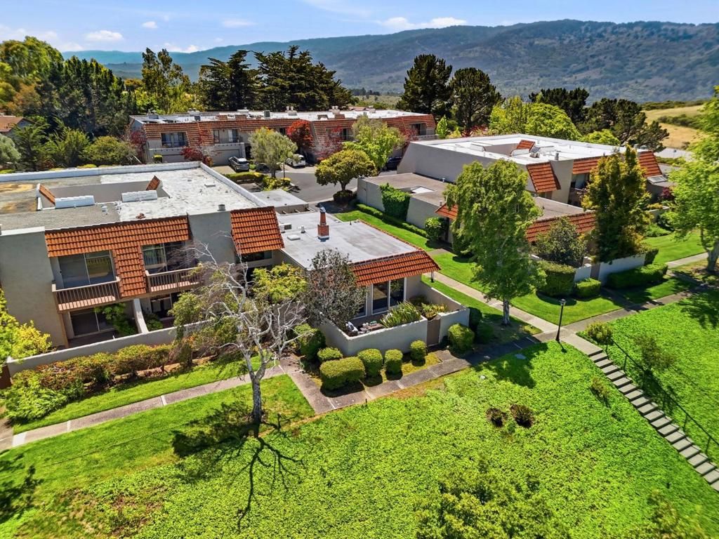 Image 45 of property listing at 17 Rinconada Circle, Belmont, CA 94002