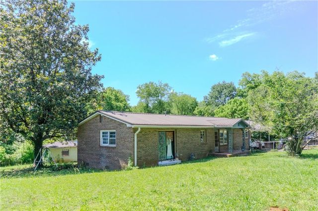 141 Hughes Dairy Road SE, Lindale, GA 30147