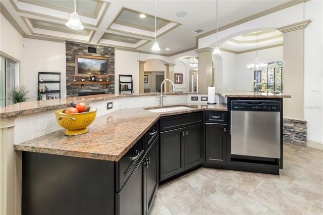 24 POINT OF WOODS DRIVE, Palm Coast, FL 32164