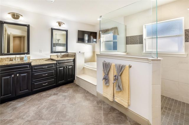 24 POINT OF WOODS DRIVE, Palm Coast, FL 32164