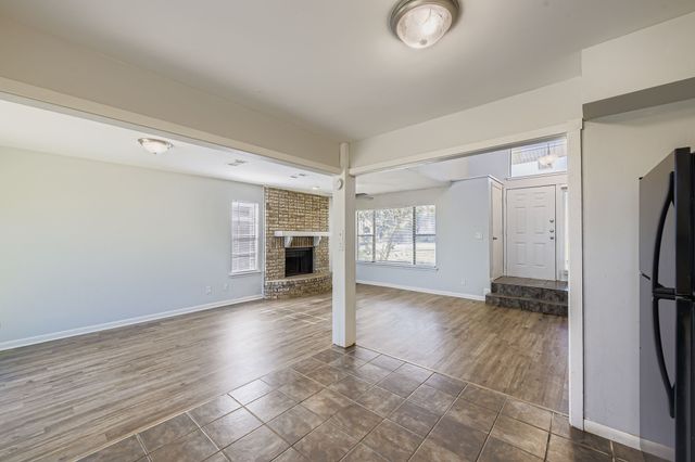 1885 Cliff View Drive, Lewisville, TX 75077