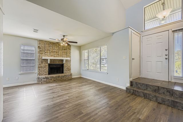 1885 Cliff View Drive, Lewisville, TX 75077