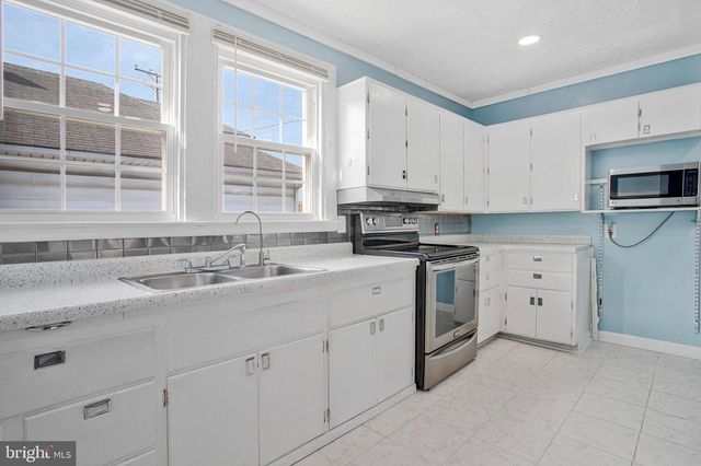 3905 ANNAPOLIS RD, Baltimore, MD 21227