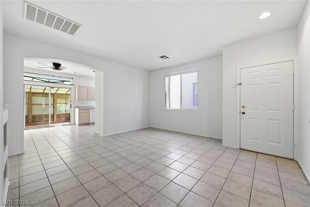 1069 Sweeping Ivy Court, Las Vegas, NV 89183 — photo 3