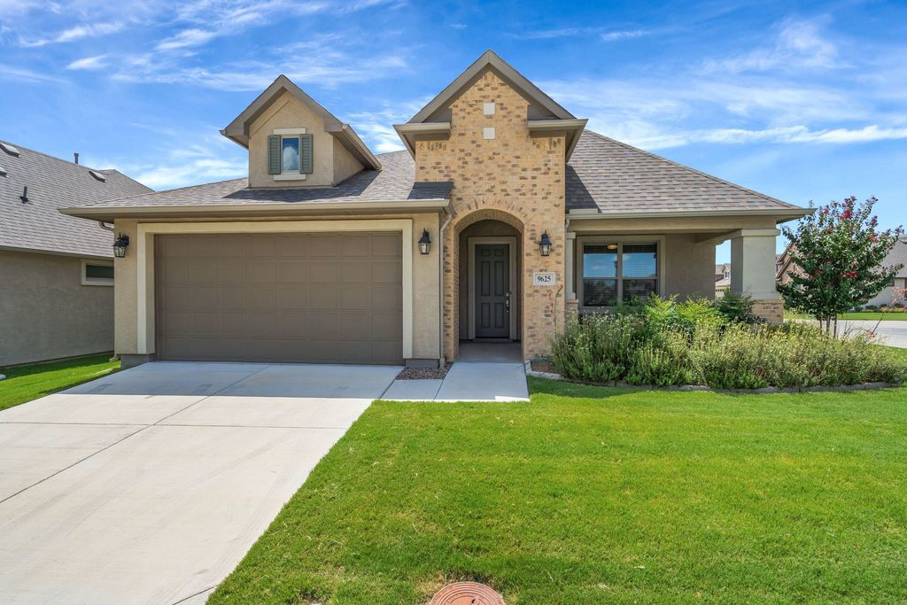 9625 Heartwood Drive, Denton, TX 76207