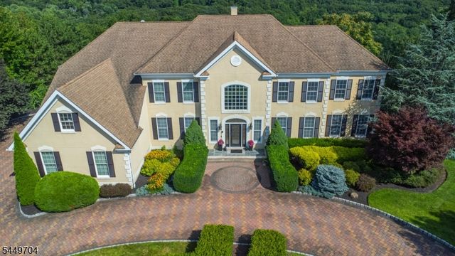 108 Finch Rd, Ringwood Boro, NJ 07456