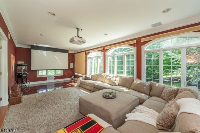 108 Finch Rd, Ringwood Boro, NJ 07456