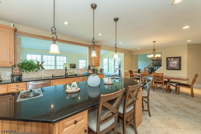 108 Finch Rd, Ringwood Boro, NJ 07456