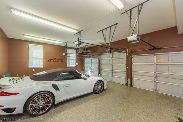 108 Finch Rd, Ringwood Boro, NJ 07456