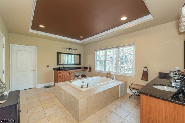 108 Finch Rd, Ringwood Boro, NJ 07456