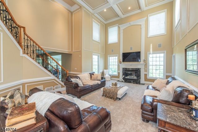 108 Finch Rd, Ringwood Boro, NJ 07456
