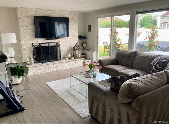 35 Florence Avenue, Massapequa, NY 11758