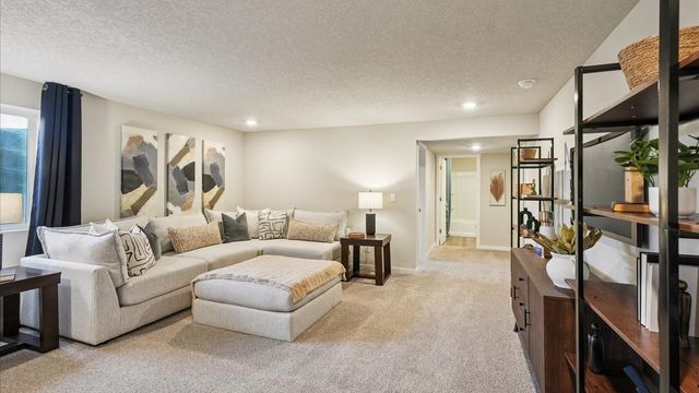 2605 E 50th Court, Des Moines, IA 50317