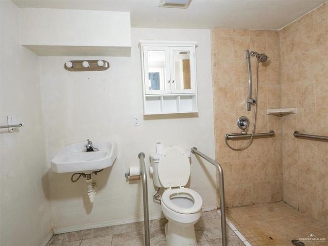 23067 Cragon Road, Harlingen, TX 78552