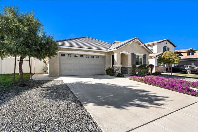 826 Avenida Del Rio, San Jacinto, CA 92582