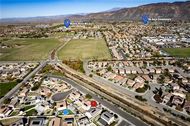 826 Avenida Del Rio, San Jacinto, CA 92582