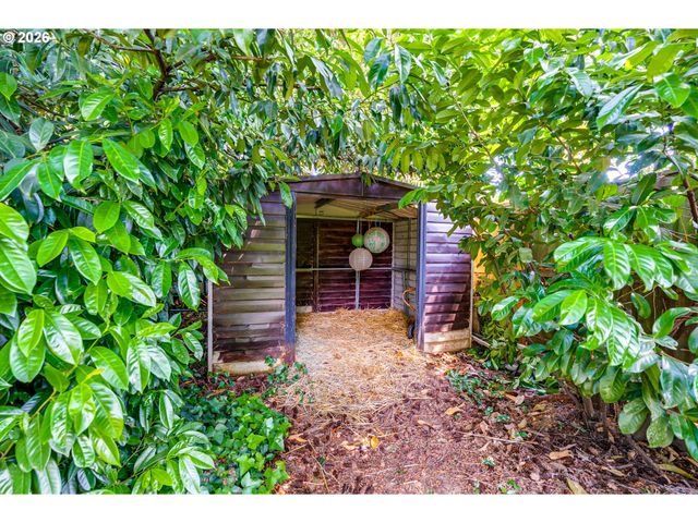 13710 Se MALOY Ln, Oak Grove, OR 97222