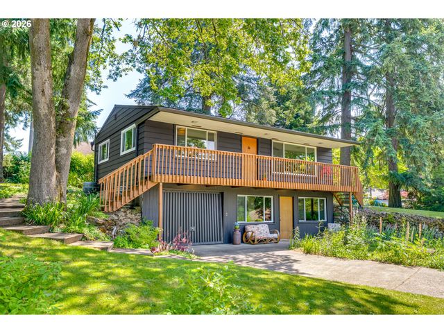 13710 Se MALOY Ln, Oak Grove, OR 97222
