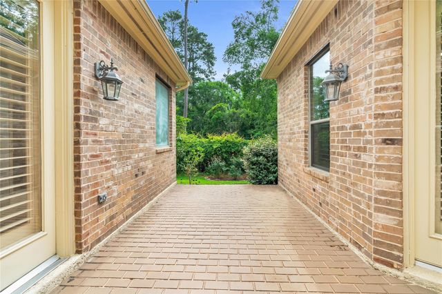 22 Mill Point, The Woodlands, TX 77380